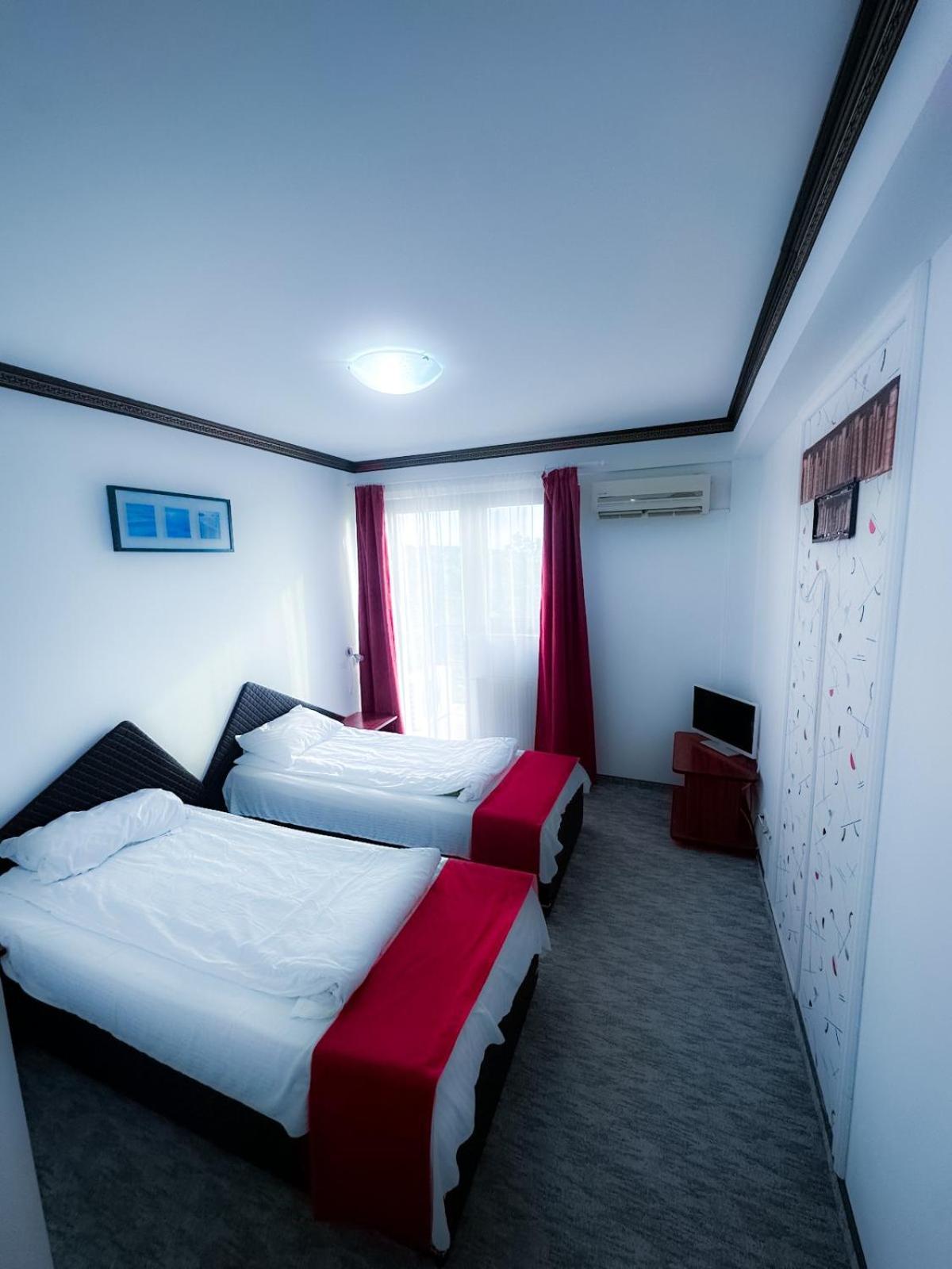 Shamrock Inn Яссы Экстерьер фото