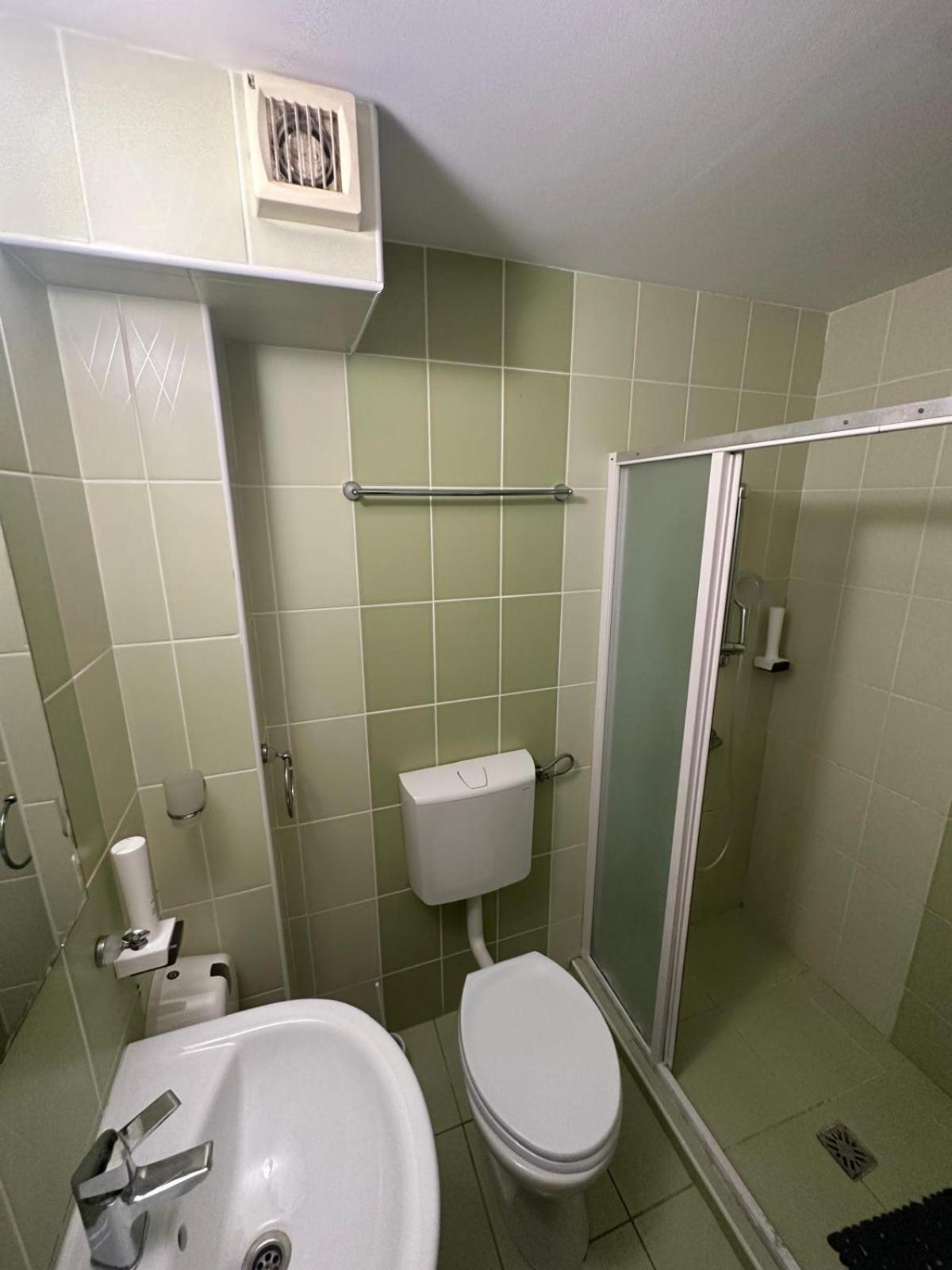 Shamrock Inn Яссы Экстерьер фото