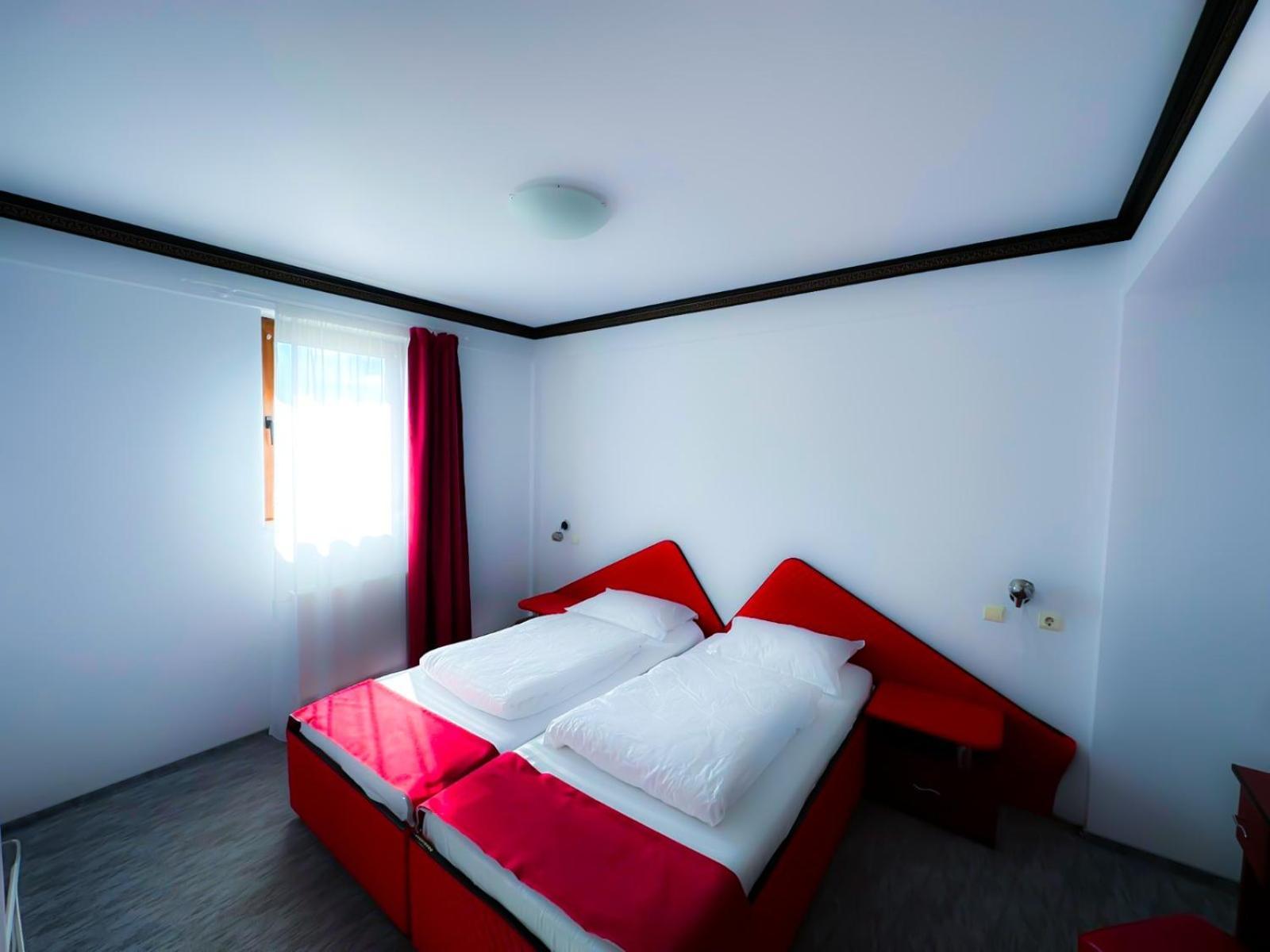 Shamrock Inn Яссы Экстерьер фото