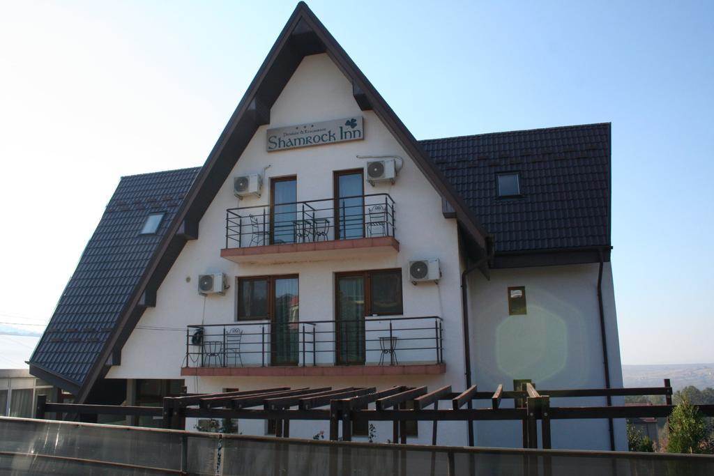 Shamrock Inn Яссы Экстерьер фото