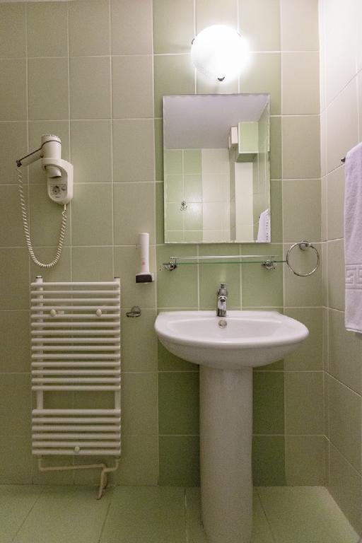 Shamrock Inn Яссы Экстерьер фото